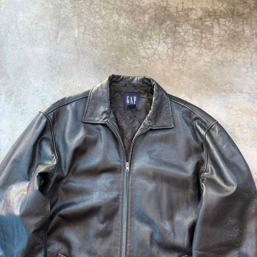 Vintage 90's GAP heavy duty leather zip up bomber jacket